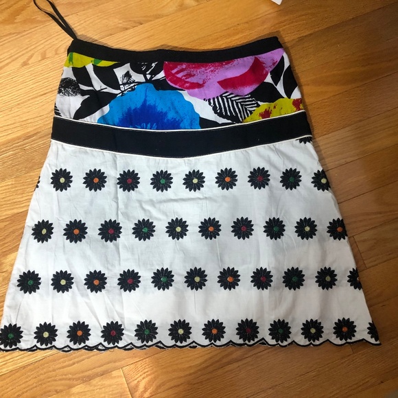 Summer short embroidered flowers skirt - Picture 2 of 8